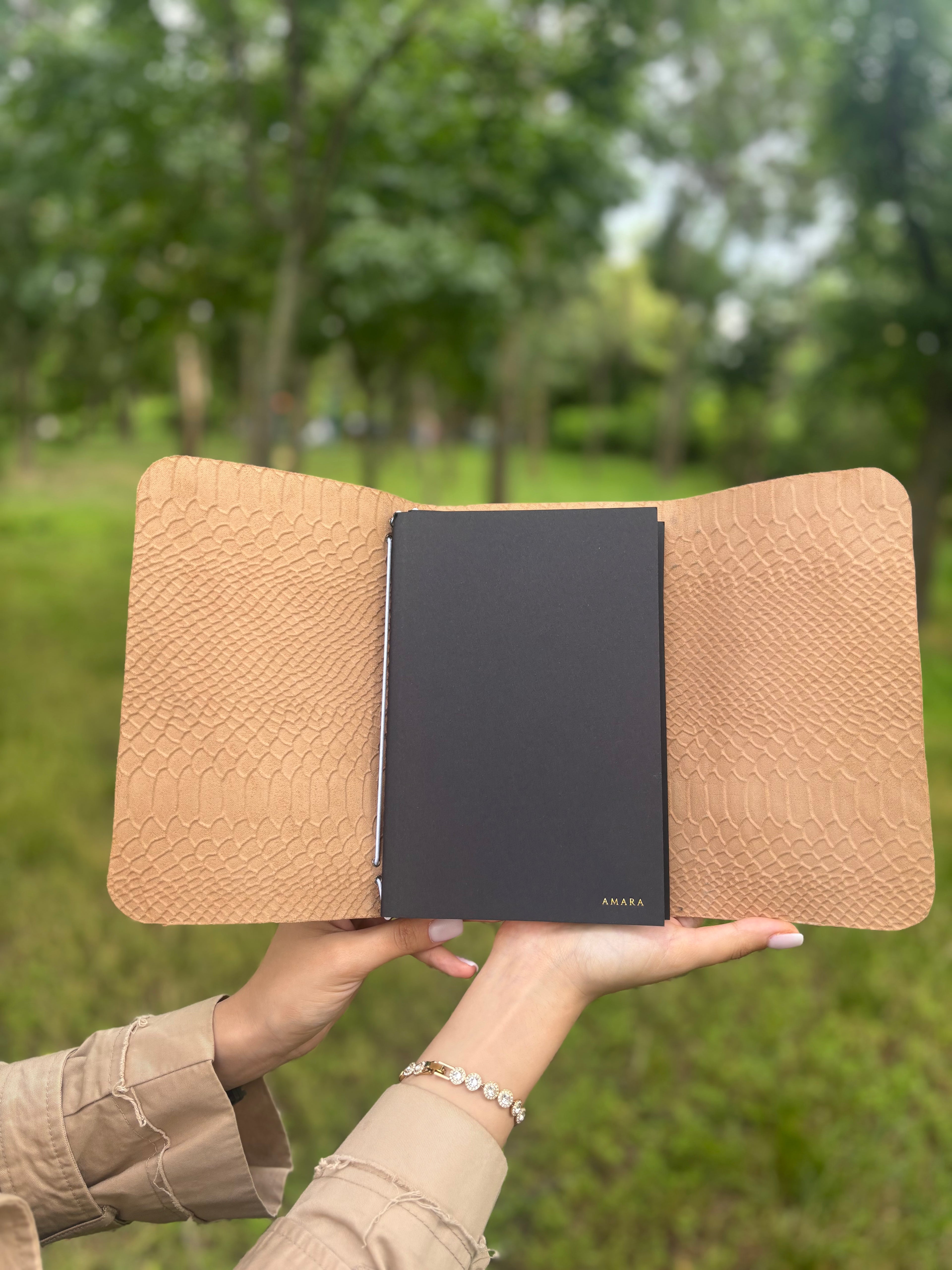 Amara A5 – Heavy Charm Edition